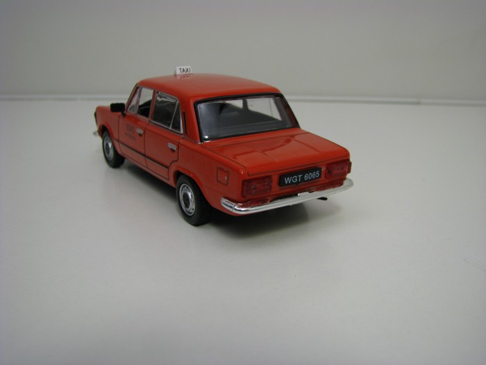 Fiat 125P Taxi Red 143 Atlas Edition